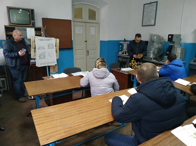 Проведення лабораторного заняття з опору матеріалів в off-line форматі для студентів спеціальності 192 кафедри будівництва, архітектури та дизайну факультету архітектури та будівництва