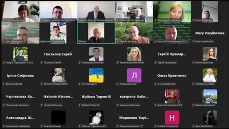 Перемога у Всеукраїнському студентському професійному творчому конкурсі наукових робіт «Збереження родючості ґрунтів»