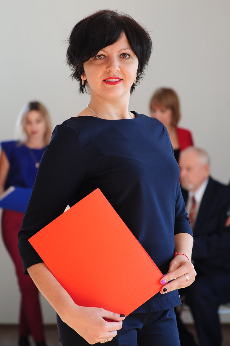 ЛАВРЕНКО НАТАЛІЯ МИКОЛАЇВНА